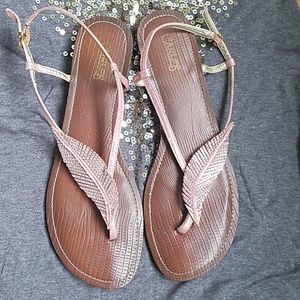 Carlos Santana Pink Embellished Leaf Sandal